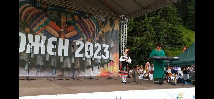 Младите таланти на „Зора-Зорничка“ се включиха в Събора на народното творчество на Рожен