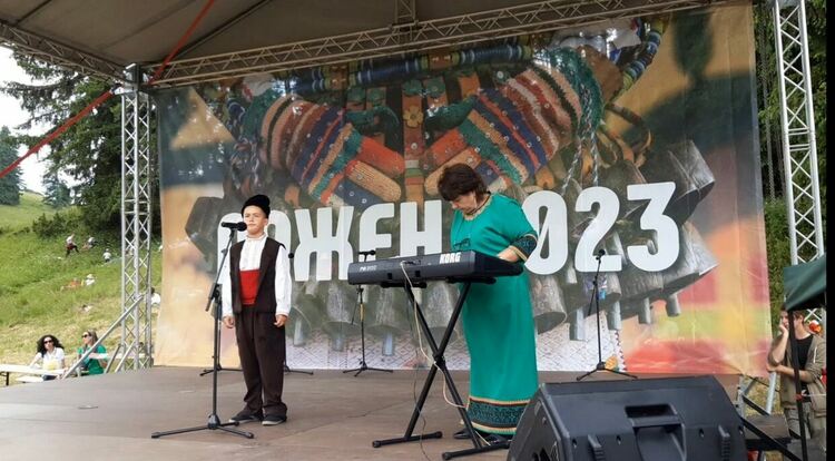 Младите таланти на „Зора-Зорничка“ се включиха в Събора на народното творчество на Рожен