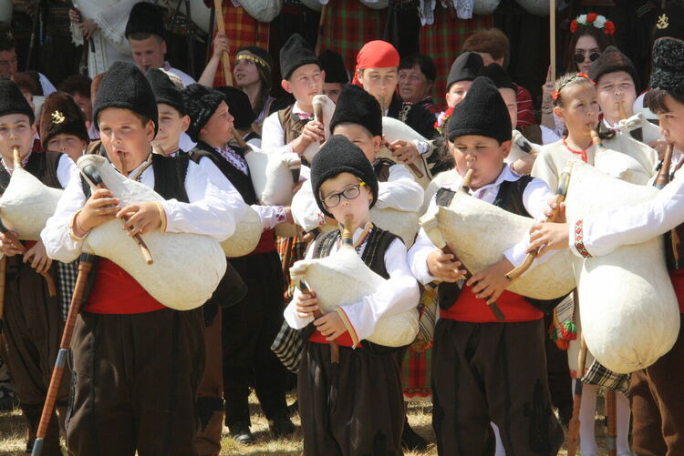 Президентът Румен Радев откри Роженския събор