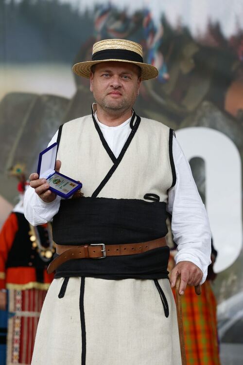 Уникални автентични носии събра „Рожен“ 2023 