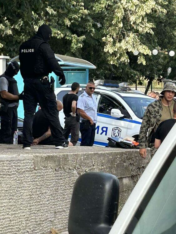 Задържаха мъж с кокаин, амфетамин и марихуана в Хасковско