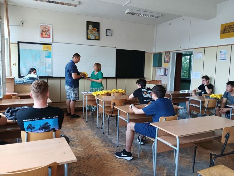 Възпитаници на ПГТАТ „Н.Й.Вапцаров“ се готвят за летен стаж в Португалия