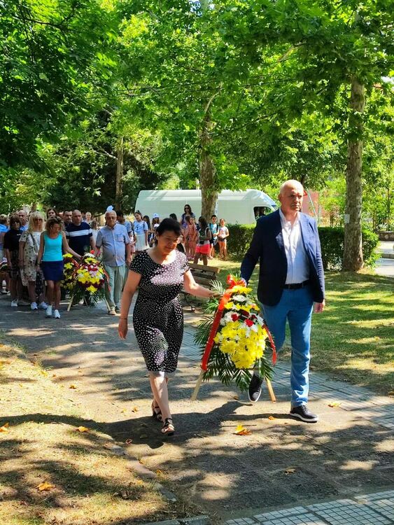 Димитровград почете 186 години от рождението на Васил Левски