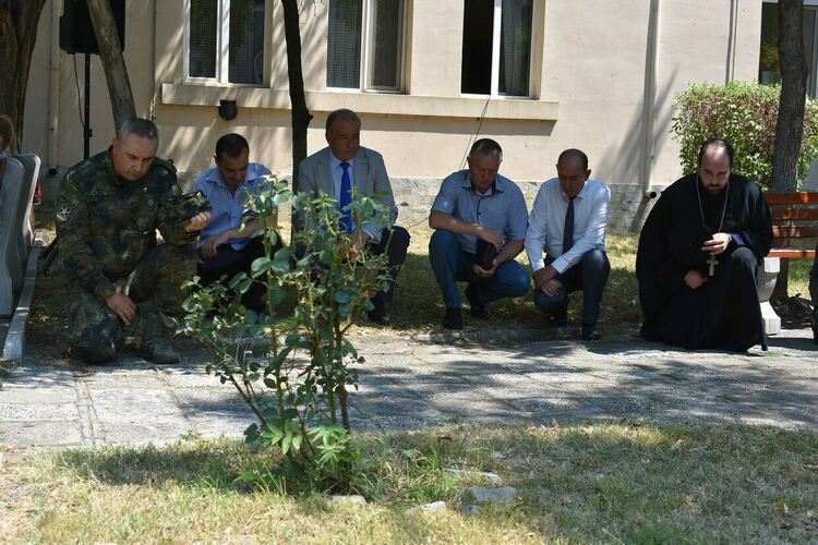 Асеновград чества 186 години от рождението на Васил Левски (снимки)