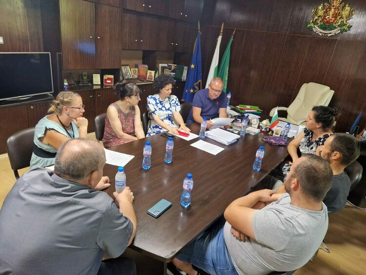 500 възражения са направени срещу изграждането на кариера до Дълбок извор