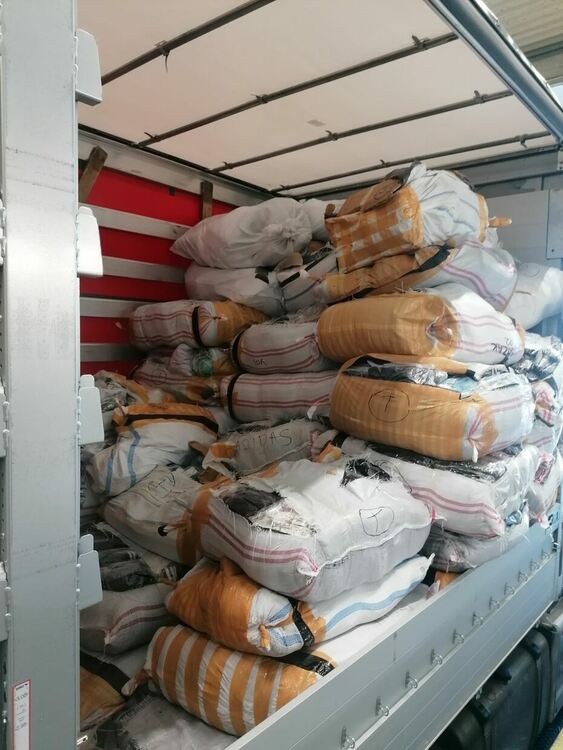 Голямо количество „маркови“ стоки задържаха митническите служители на МП Капитан Андреево