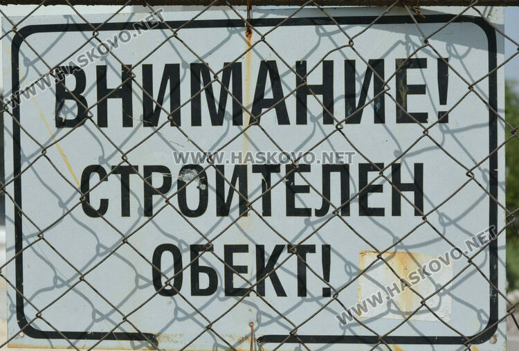 Кметът: Новият закрит басейн трябва да отвори врати през септември