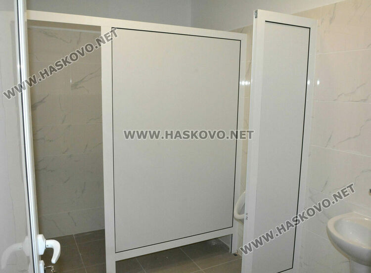 Кметът: Новият закрит басейн трябва да отвори врати през септември