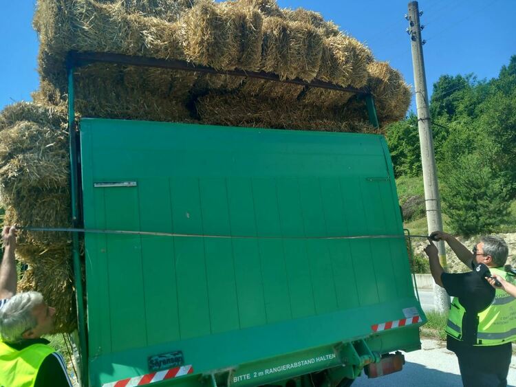 4 акта и 4 фиша в резултат на специализираната полицейска операция