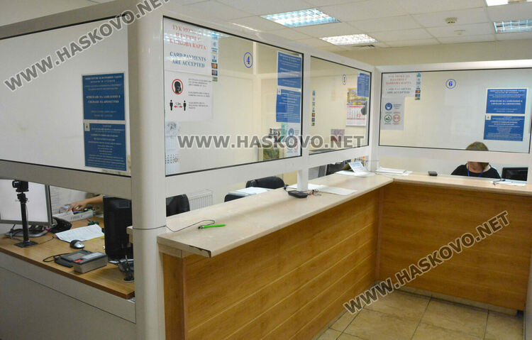 Временно спря издаването на лични карти експресна поръчка