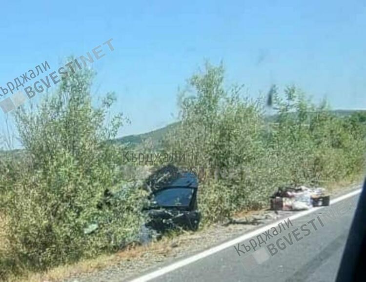Тежка катастрофа по пътя за Маказа при Първица, четирима са пострадали