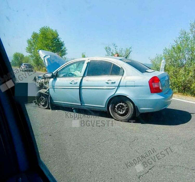 Тежка катастрофа по пътя за Маказа при Първица, четирима са пострадали