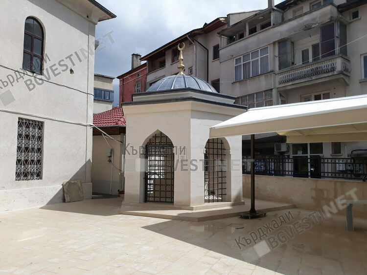 Тюрбето на Кърджа Али баба в Кърджали