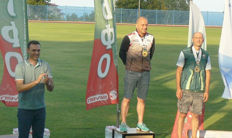 Петър Стратиев и Николай Попов с медали от държавното по колоориентиране