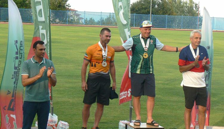 Петър Стратиев и Николай Попов с медали от държавното по колоориентиране