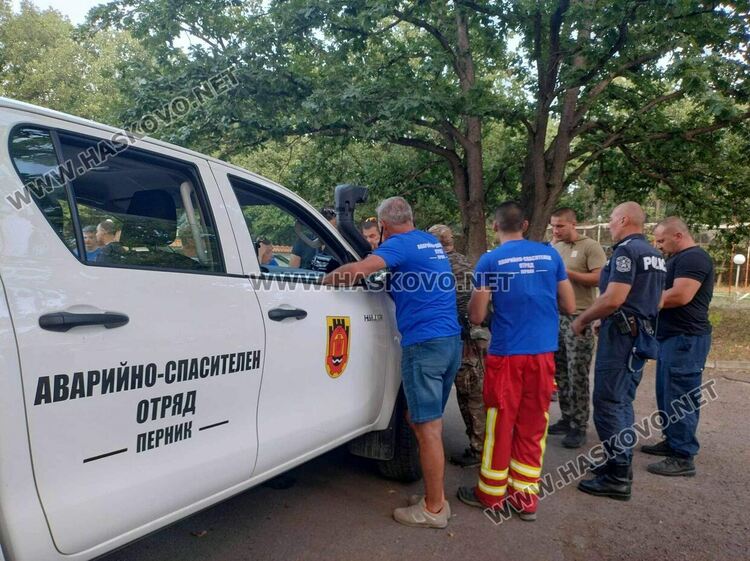 Спасителен отряд, дронове и хеликоптер се включиха в издирването на Златко Дерменджиев