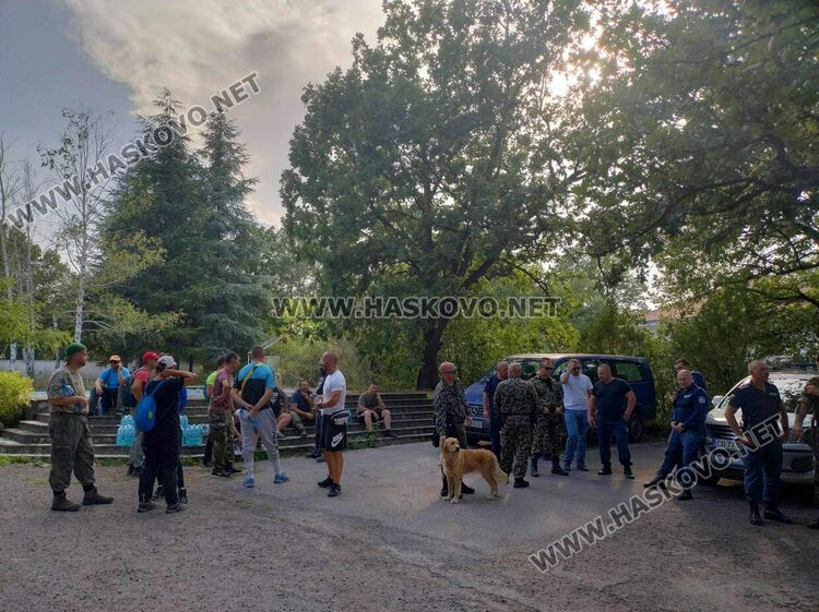 Спасителен отряд, дронове и хеликоптер се включиха в издирването на Златко Дерменджиев