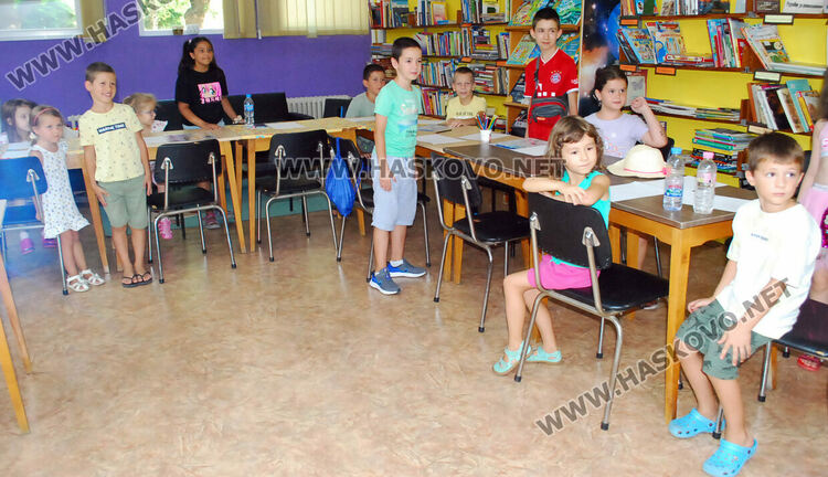 Деца учиха японски език в хасковската библиотека