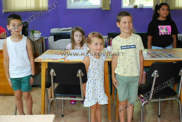Деца учиха японски език в хасковската библиотека
