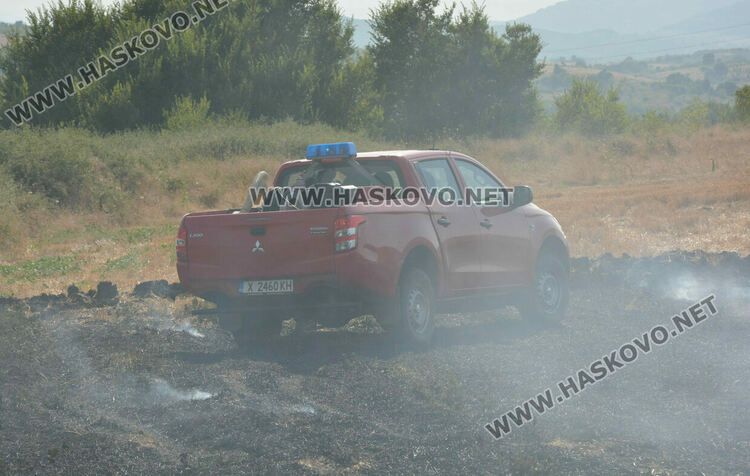 Голям пожар избухна край Сусам и Татарево, включиха се и пожарникари от Кърджалийско