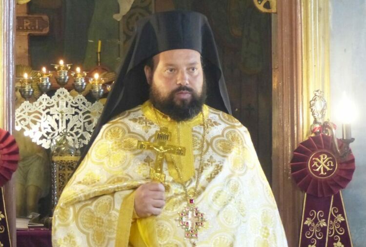  Днес пoчитaме  лeчитeлят-чyдoтвopeц cв.вмчĸ Πaнтeлeймoн. 