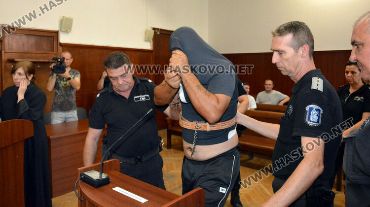 Сириецът, убил сънародник в лагера в Харманли, отрече да е виновен, но призна за удара с нож