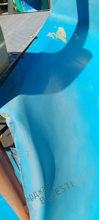 Дете на 6 години пострада на повредена от вандали пързалка в центъра на Кърджали/снимки/