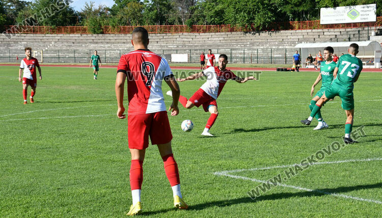  „Саяна- Хасково“ загря за старта на новия сезон с разгром над „Берое II“