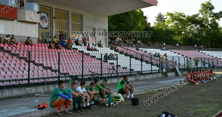 „Саяна- Хасково“ загря за старта на новия сезон с разгром над „Берое II“
