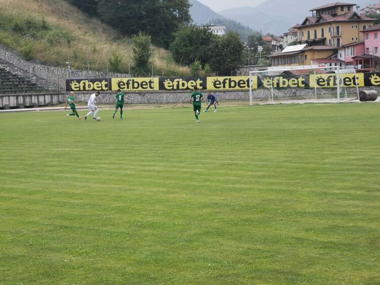 В шоу се превърна последната контрола на „Родопа“ (Смолян) и „Спартак“ (Пловдив), завършила 4:4