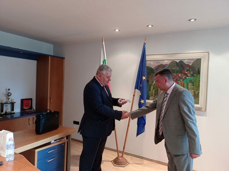 Новият областен управител встъпи в длъжност