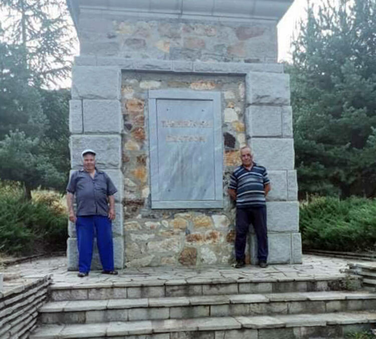 Пантеонът-костница в Маджарово с нов купол и облик