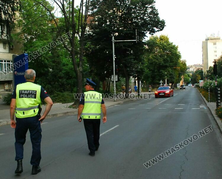 Хасково изпрати подкрепата си към малтретираното момиче от Стара Загора и протестира срещу насилието
