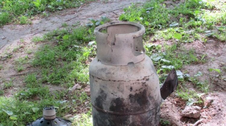 Газова бутилка пламна в дом в Кърджали