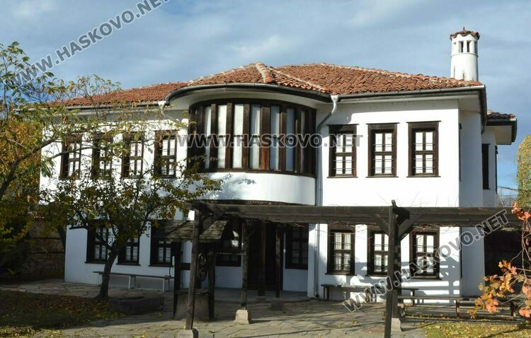 Търсят доброволец за роля на възрожденец във филм на РИМ -Хасково