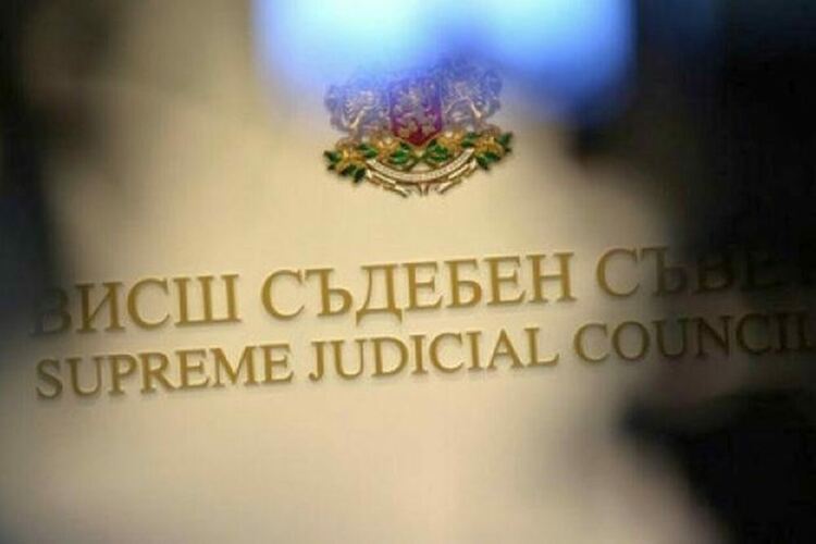 Сарафов поиска отстраняването от длъжност на съдията от Търговище, заловен с подкуп