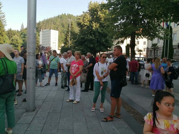 И в Мадан протестираха срещу насилието