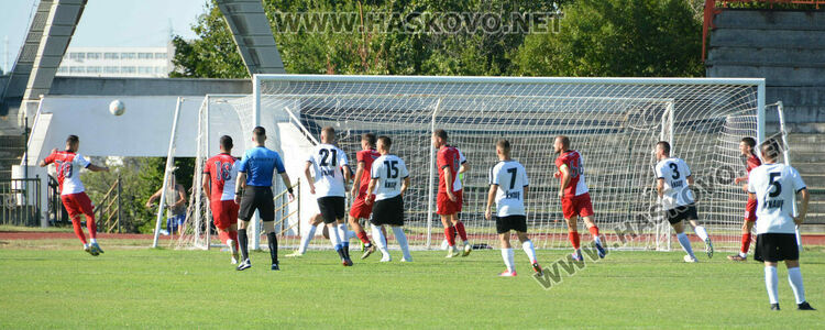 „Саяна Хасково“ с успешен старт във футболното първенство