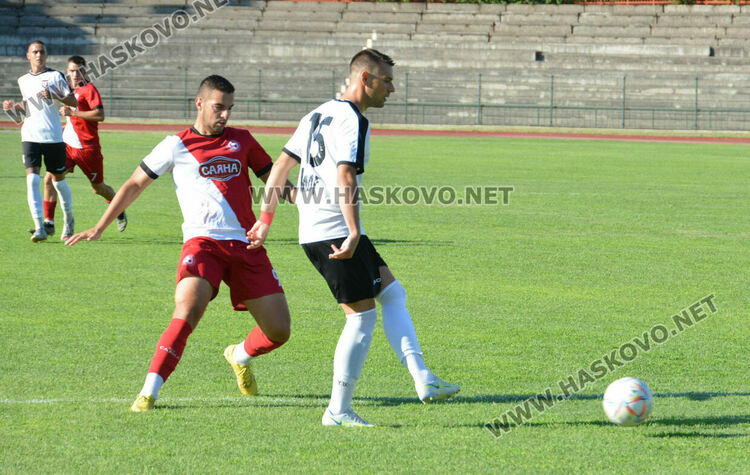 „Саяна Хасково“ с успешен старт във футболното първенство