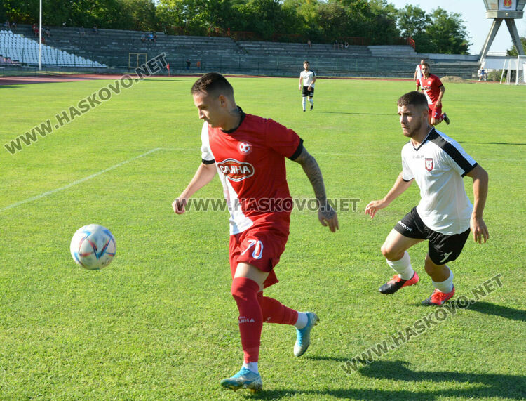 „Саяна Хасково“ с успешен старт във футболното първенство