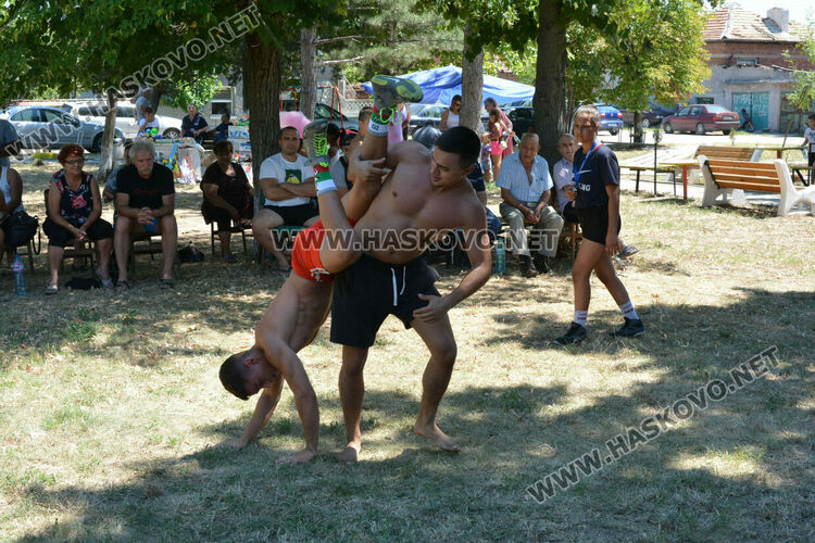 Драгомир Димов е шампион в тежка категория на народни борби