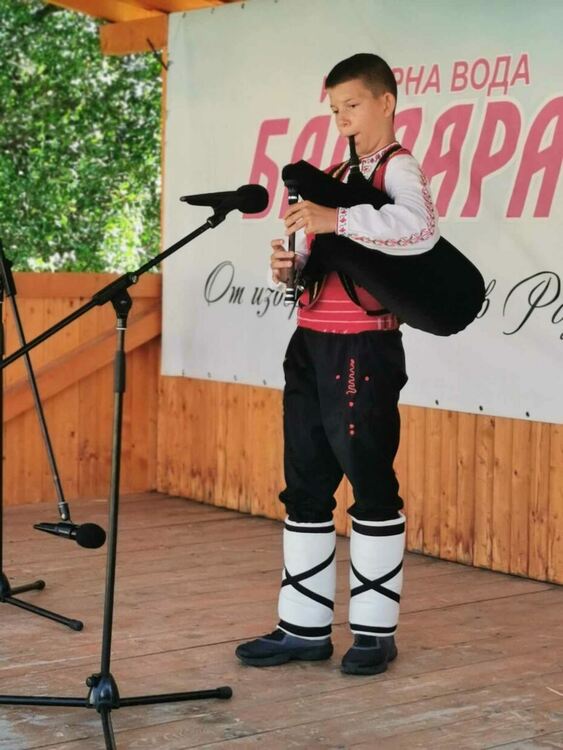 20-тото Гайдарско надсвирване край Гела привлече стотици хора от цялата страна