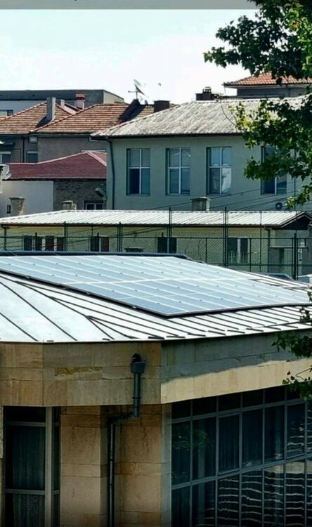 Двете фотоволтаични централи в Асеновград вече функционират