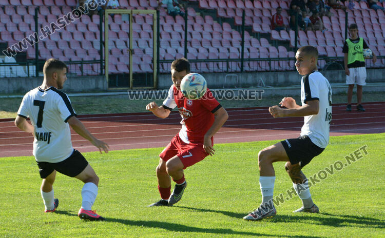 „Саяна Хасково“ с успешен старт във футболното първенство