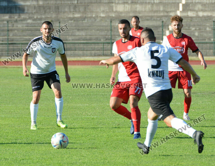 „Саяна Хасково“ с успешен старт във футболното първенство