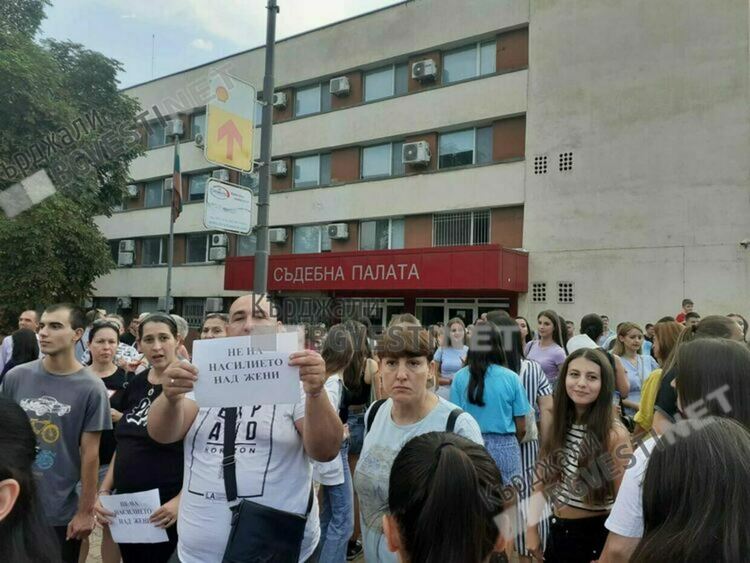 Колонка на редактора: Ще яхне ли властта протеста срещу садиста от Стара Загора!? 