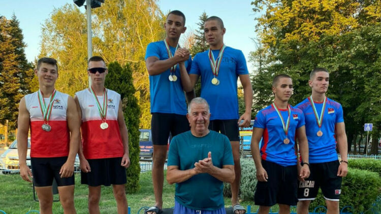 Четири медала за "Арда" Кърджали от републиканското по кану-каяк