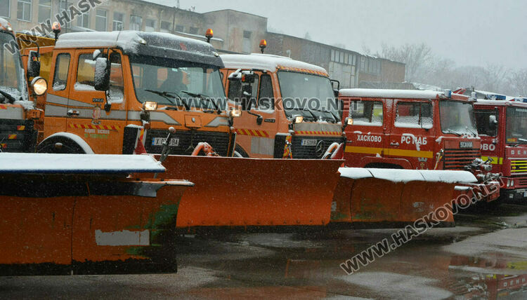 Обявиха обществена поръчка за снегопочистване в община Хасково за 783 000 лева