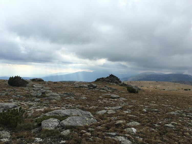 Преминава студен фронт с дъжд и гръмотевици