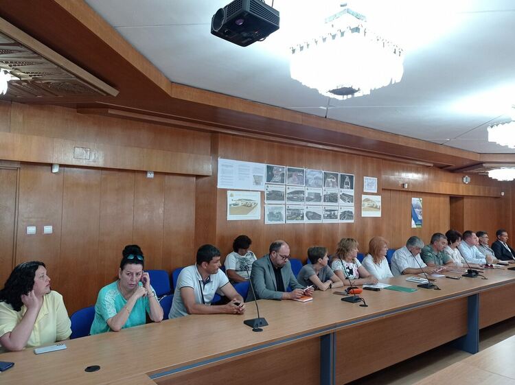 Областният управител проведе опознавателна среща с ръководителите на териториални структури 